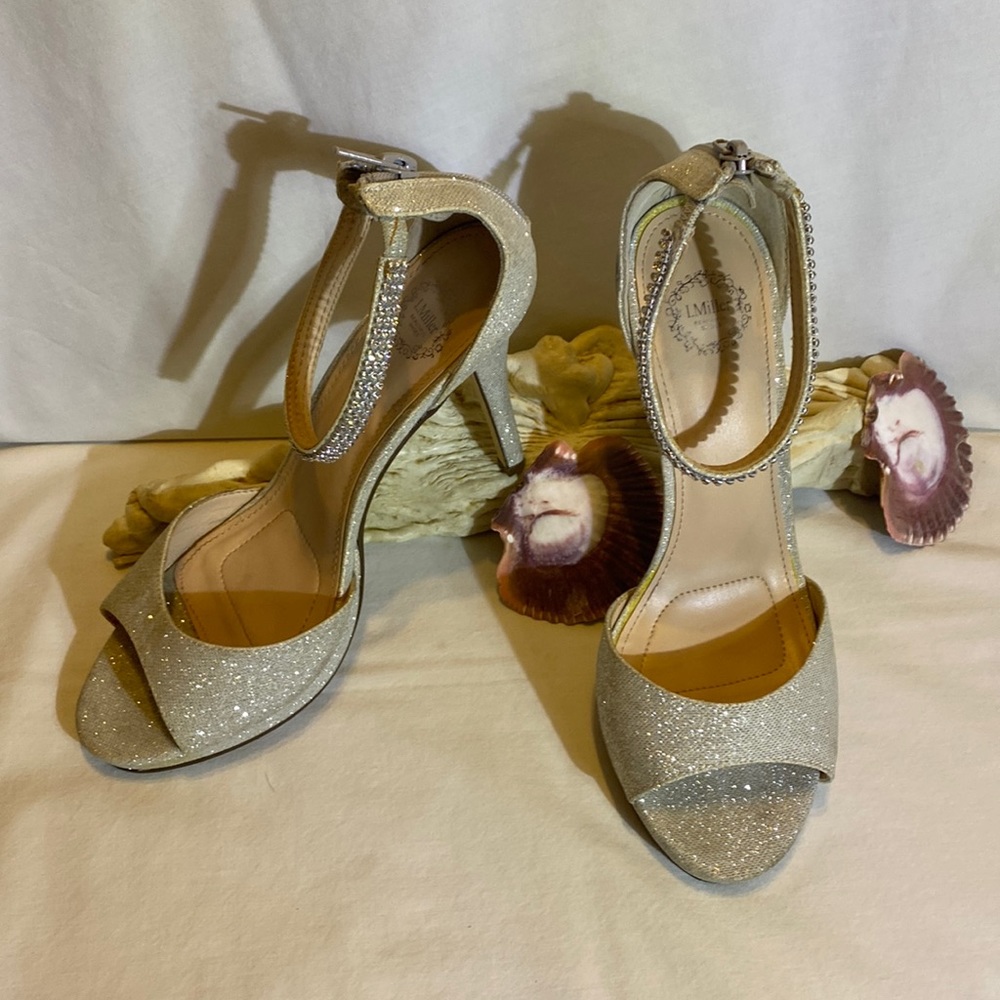 I. Miller silver glitter 4” heels with rhinestone ankle strap back zipper.